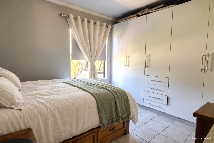 2 Bedroom Property for Sale in Waterval East North West